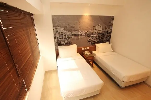 Standard Adjoining Rooms (with One Way Airport Pickup)