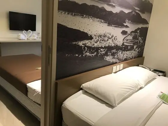 Standard Adjoining Rooms (with One Way Airport Pickup)