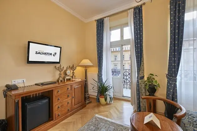 Deluxe Tek Büyük Yataklı Oda, Balkon