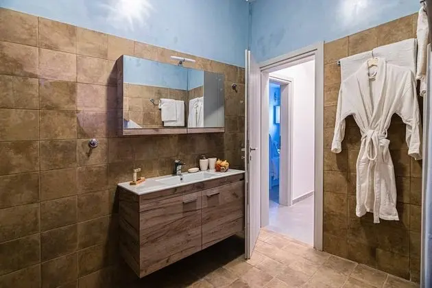 Premium Two Bedroom Villa with Outdoor Hot Tub