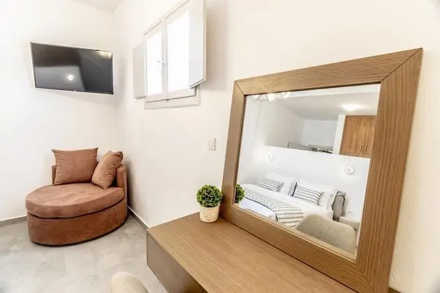 Two Bedroom Villa with Outdoor Hot Tub