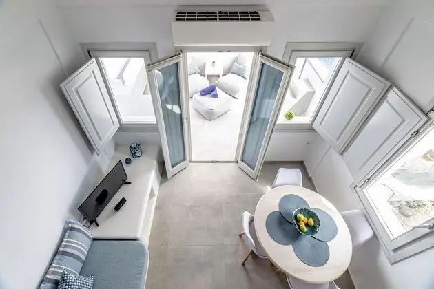 Two Bedroom Villa with Outdoor Hot Tub