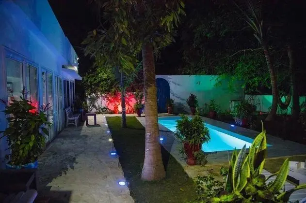 Comfort Tek Büyük Yataklı Oda, Havuz Manzaralı