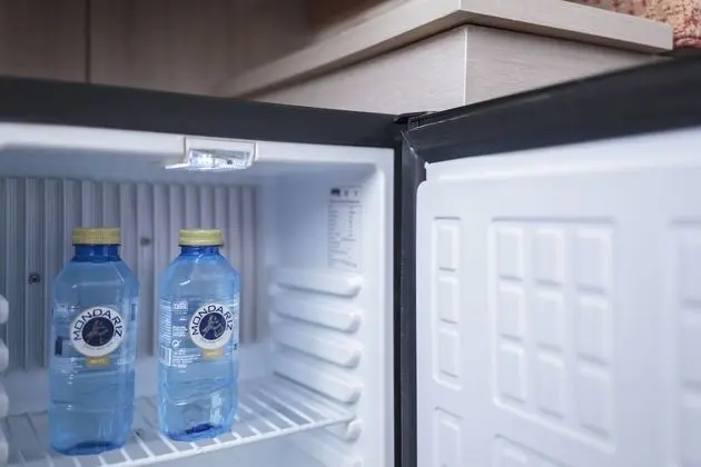 Büyük Yataklı Tek Kişilik Oda