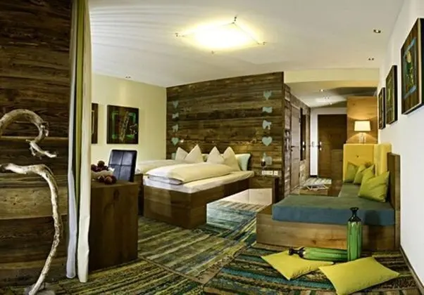 Deluxe Tek Büyük Yataklı Oda, Balkon
