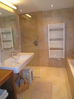 Deluxe Tek Büyük Yataklı Oda, Balkon