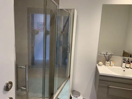 Deluxe Tek Büyük Yataklı Oda, 1 Çift Kişilik Yatak, Ortak Banyo
