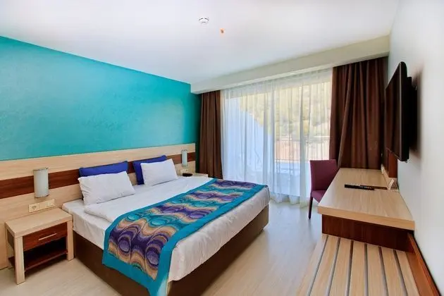 https://imagessl.etstur.com/files/images/hotelImages/TR/50272/l/Ulu-Resort-Hotel-Oda-46482.JPG