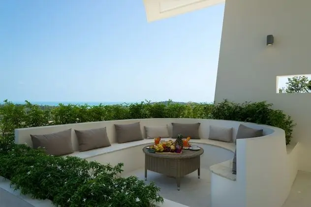 4 Bedrooms Deluxe Duplex with Private Pool