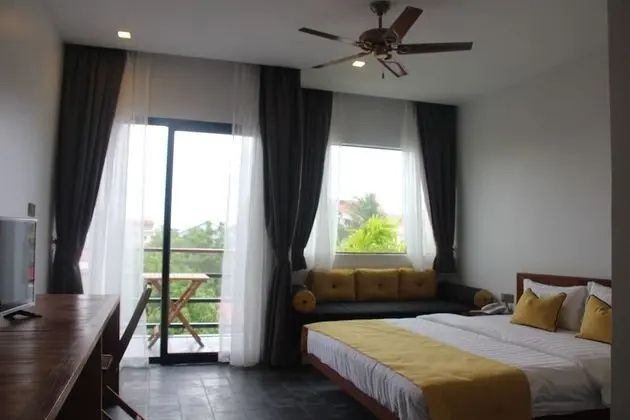Deluxe Double Room, Pool View - Free Pick Up