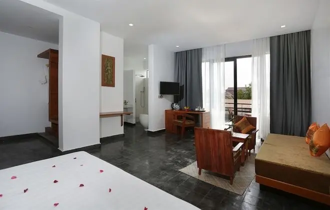 Luxury Double Room, Pool View - Free Pick Up