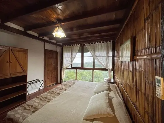 Panoramic Tek Büyük Yataklı Oda