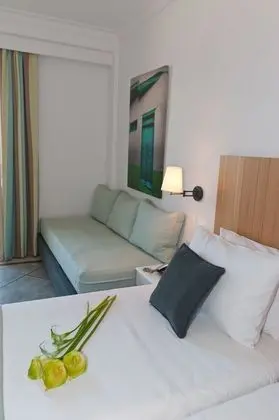 Tek Büyük veya İki Ayrı Yataklı Oda, Kısmi Deniz Manzaralı