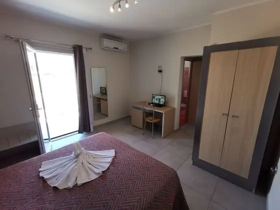 Tek Büyük Yataklı Oda