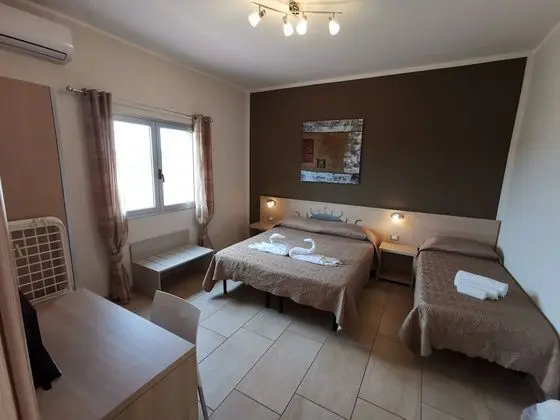 Tek Büyük Yataklı Oda