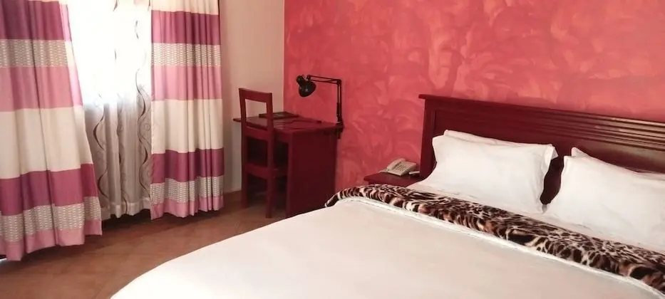 Tek Büyük Yataklı Oda (Bungalow )