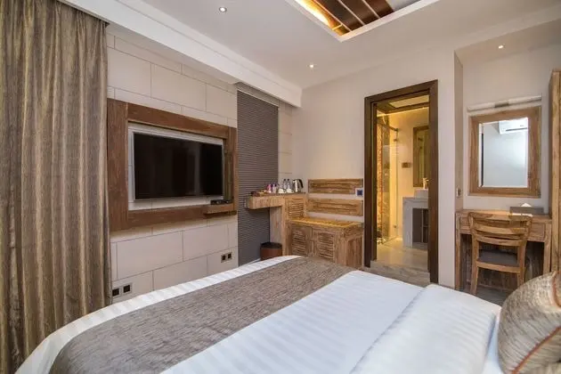 Deluxe Tek Büyük Yataklı Oda, Balkon, Okyanus Manzaralı (Free Airport Transfer)