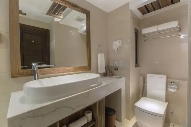 Deluxe Tek Büyük Yataklı Oda, Balkon, Okyanus Manzaralı (Free Airport Transfer)