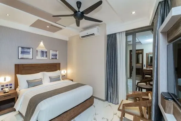Executive Suite with Balcony, Free Airport Transfer