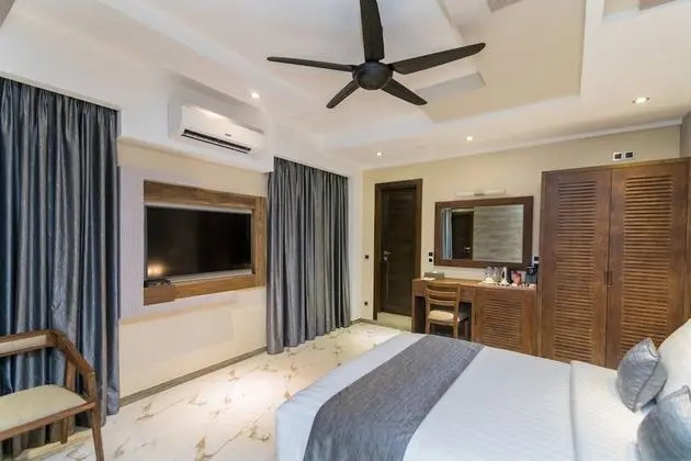 Samann Suite with Balcony, Free Airport Transfer