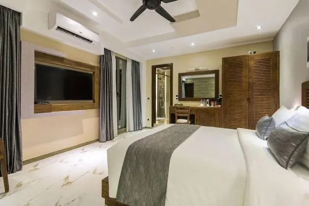 Samann Suite with Balcony, Free Airport Transfer