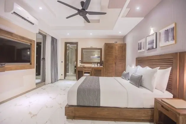 Samann Suite with Balcony, Free Airport Transfer