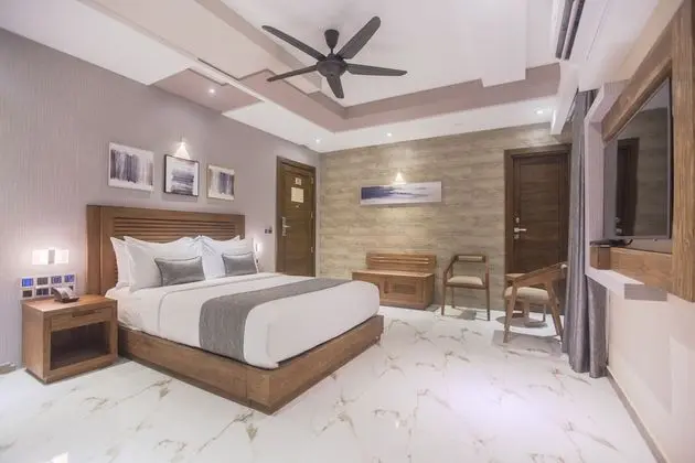 Samann Suite with Balcony, Free Airport Transfer