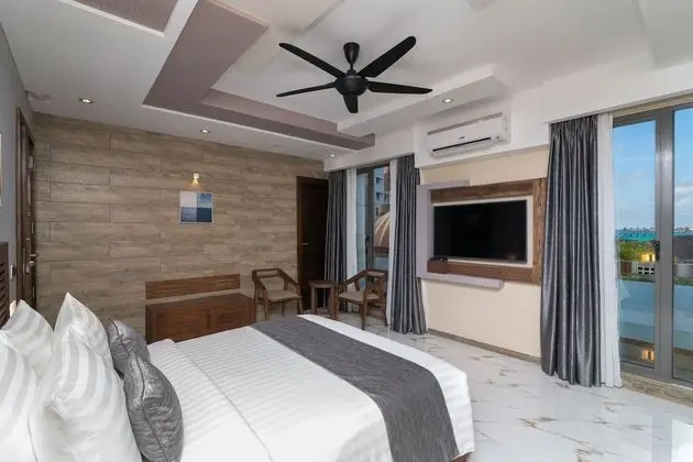 Samann Suite with Balcony, Free Airport Transfer