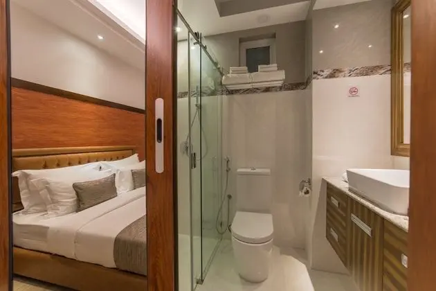 Deluxe Double Room with Free Return Airport Transfer
