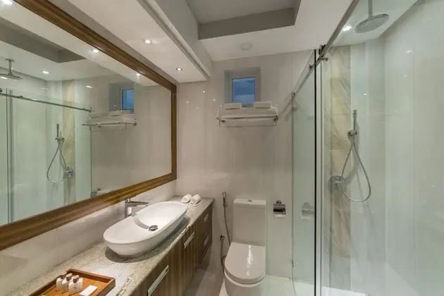 Executive Suite-Balcony View with Free Return Airport Transfer