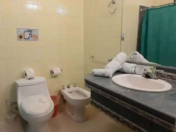 Üç Kişilik Oda, Balkon, Bahçe Manzaralı