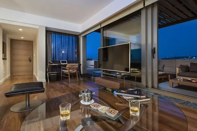 Çatı Katı Süiti (Penthouse) (Suite)