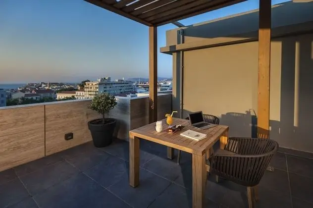 Çatı Katı Süiti (Penthouse) (Suite)