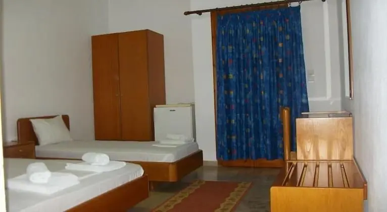 Üç Kişilik Oda