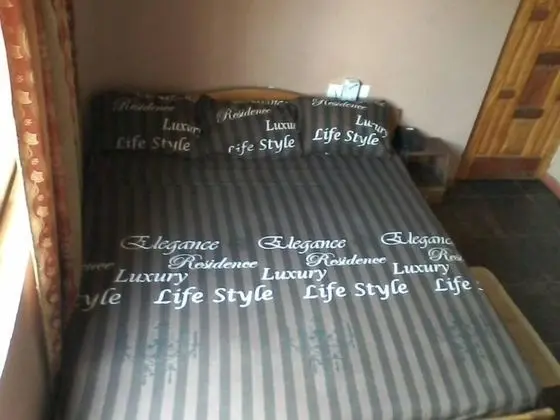 Luxury Tek Büyük Yataklı Oda