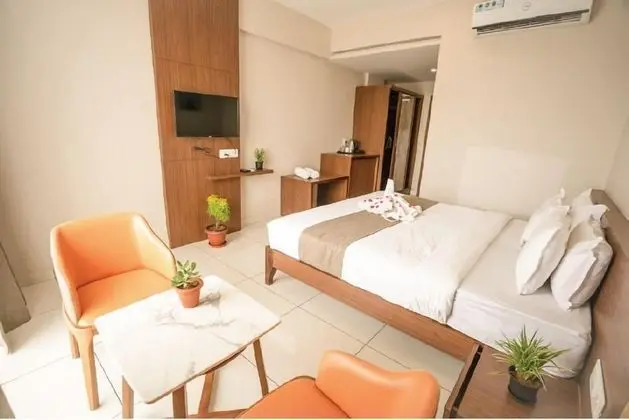 Deluxe Tek Büyük Yataklı Oda