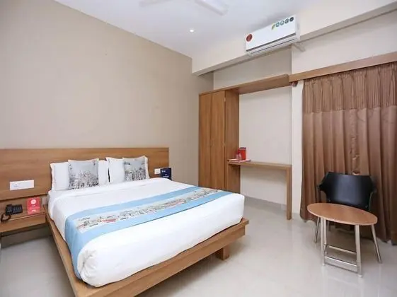 Deluxe Tek Büyük Yataklı Oda, 1 Çift Kişilik Yatak, Şehir Manzaralı