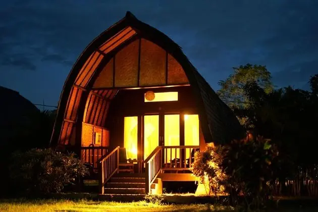 İki Ayrı Yataklı Oda, 1 Yatak Odası (Lumbung)