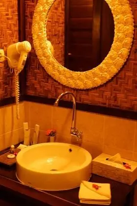 İki Ayrı Yataklı Oda, 1 Yatak Odası (Lumbung)