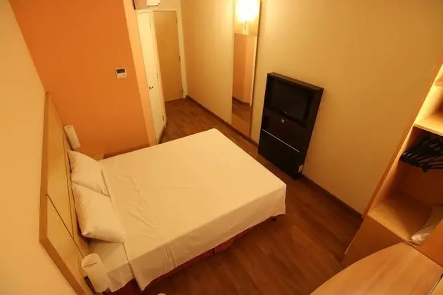 Tek Büyük Yataklı Oda