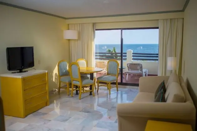 Junior Suite Double Ocean Front