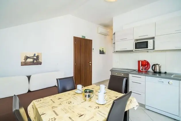 Apart Daire, 2 Yatak Odası, Balkon