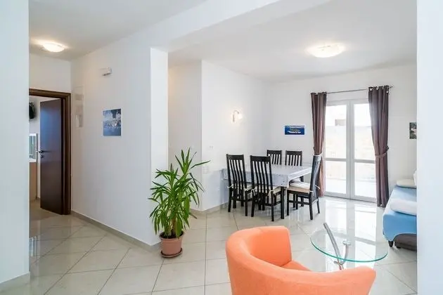 Apart Daire (Two-Bedroom Apartment with Terrace)