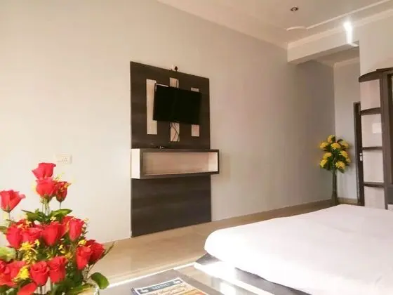 Deluxe Tek Büyük Yataklı Oda, 1 Çift Kişilik Yatak, Sigara İçilebilir