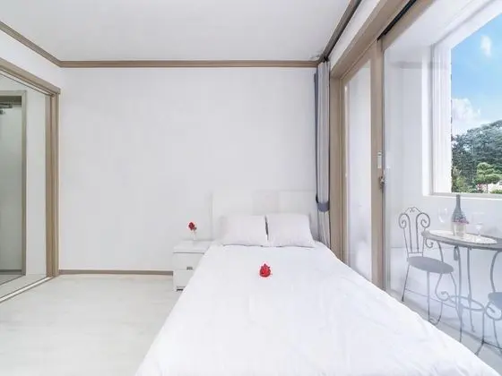 Basic Oda, 1 Yatak Odası (deung dae)