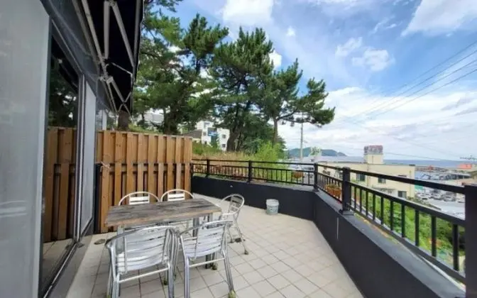 Oda (Room 101 (ocean view))