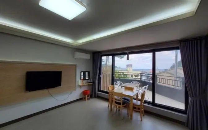 Oda (Room 101 (ocean view))