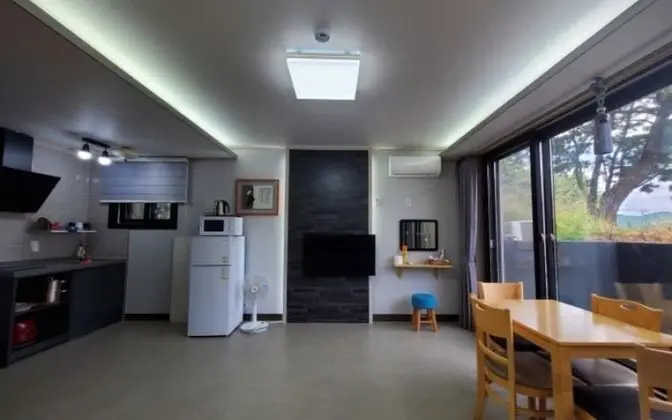 Oda (Room 102 (Ocean View))