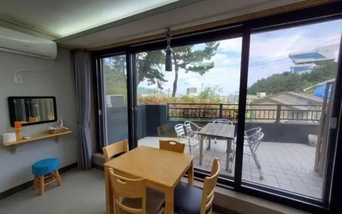 Oda (Room 102 (Ocean View))