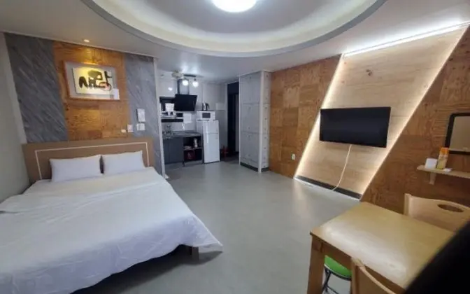 Oda (Room 201 (Ocean View))